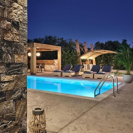 Errikos Family Villa Agios Kirikos  Екстер'єр фото
