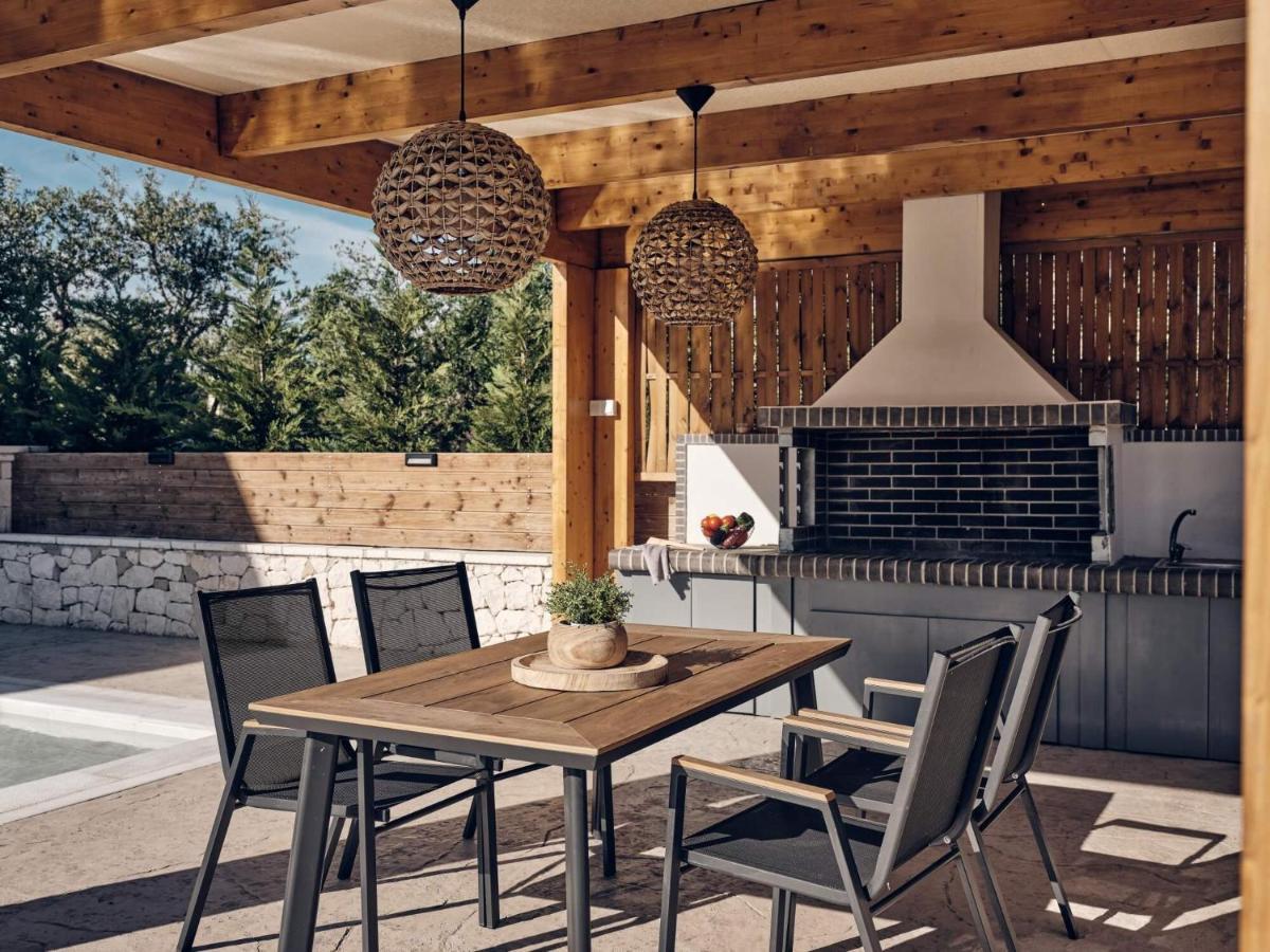 Errikos Family Villa Agios Kirikos  Екстер'єр фото